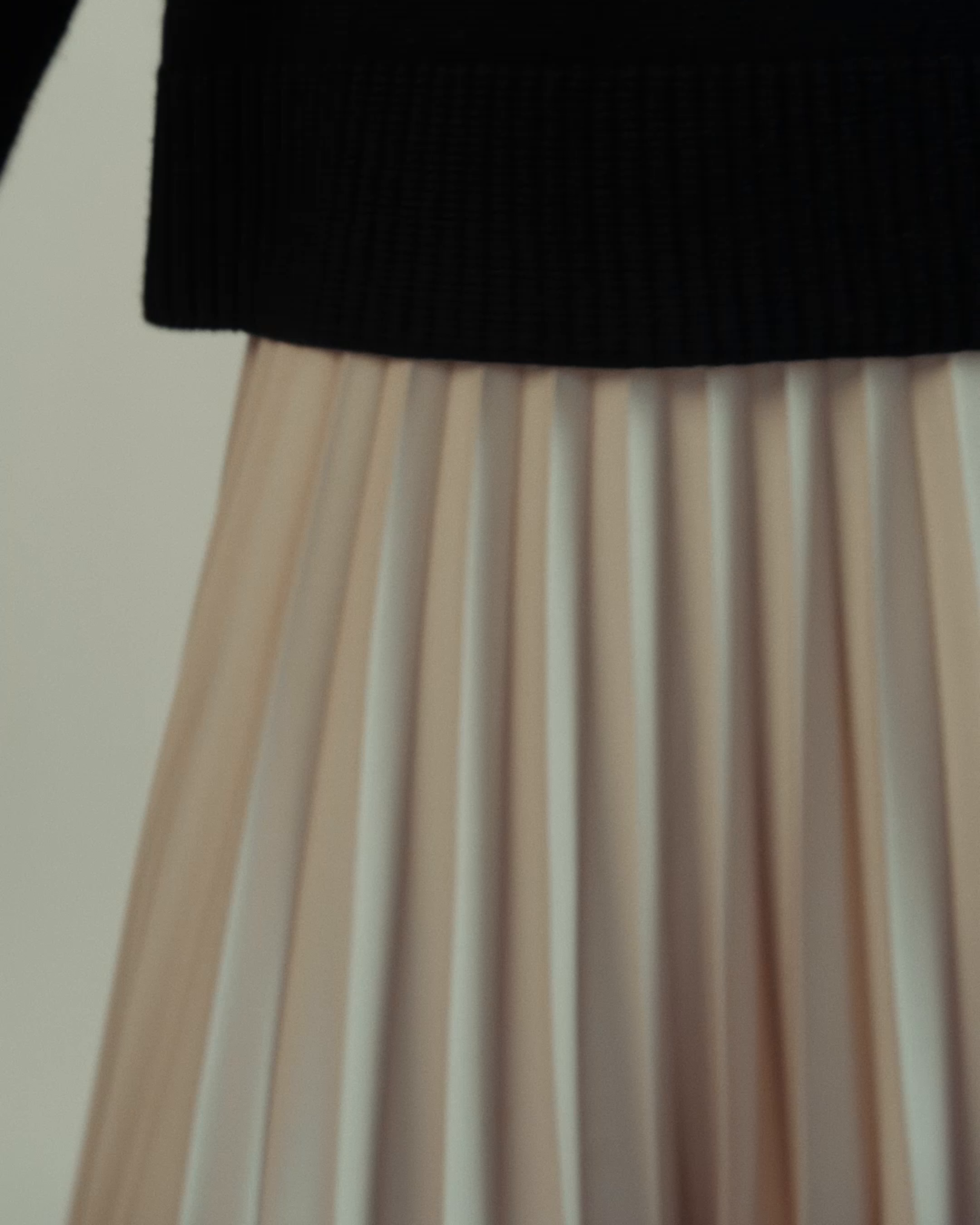 Marilyn Accordion-Pleated Maxi Skirt in Dusty Rose