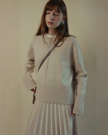 Cary Crew-Neck Sweater in Taupe