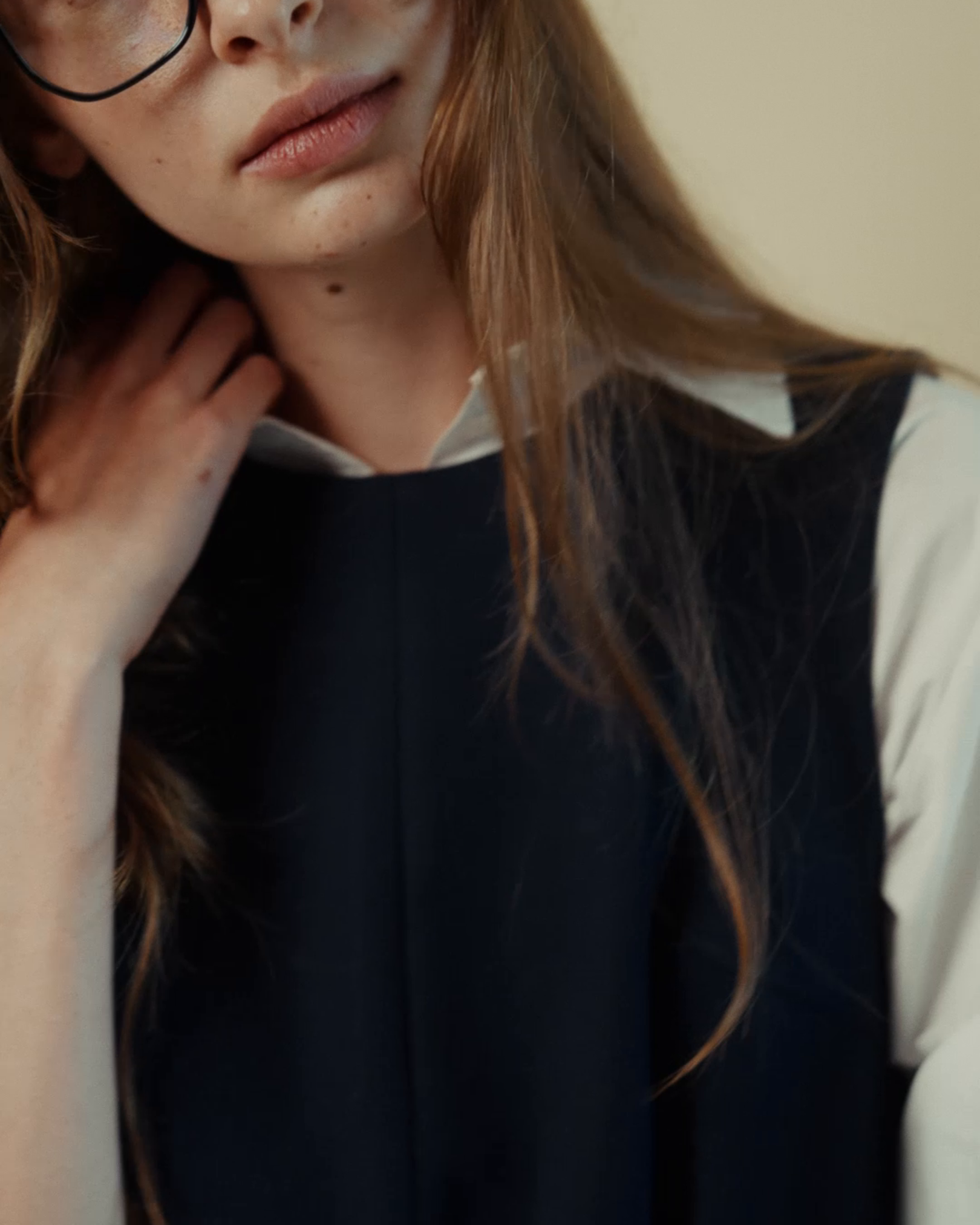 Twiggy Sleeveless Shift Dress in Navy