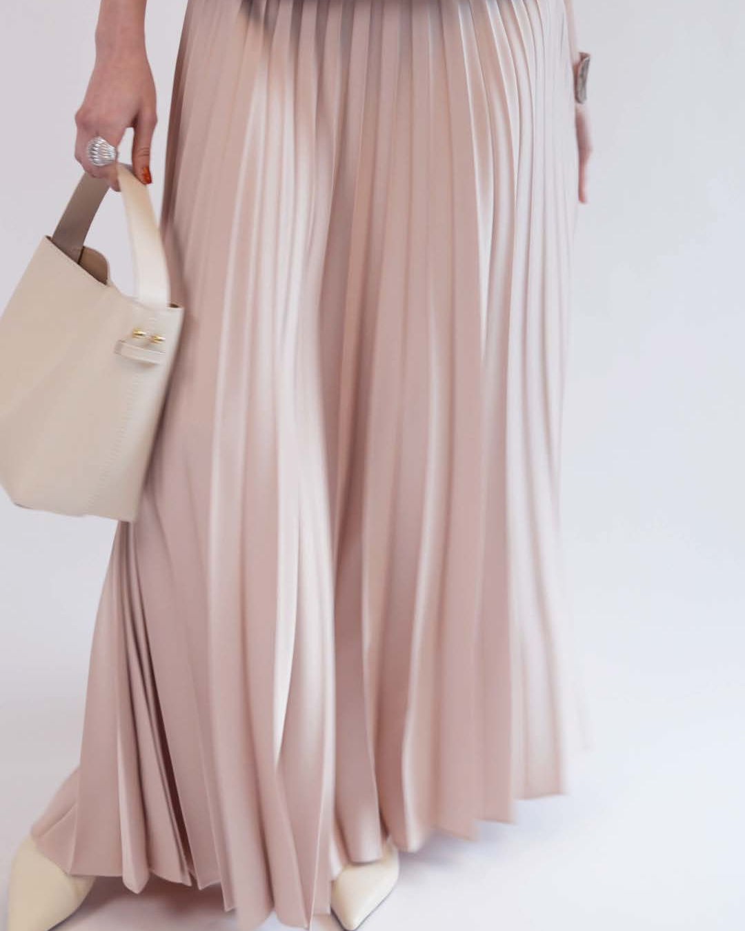 Selena Bucket Bag